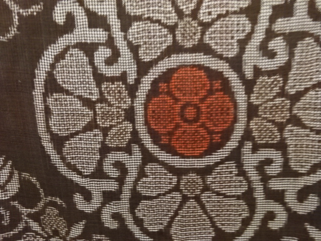 JAPANESE KIMONO / ANTIQUE KIMONO / DORO OSHIMA TSUMUGI / WOVEN FLOWER CREST